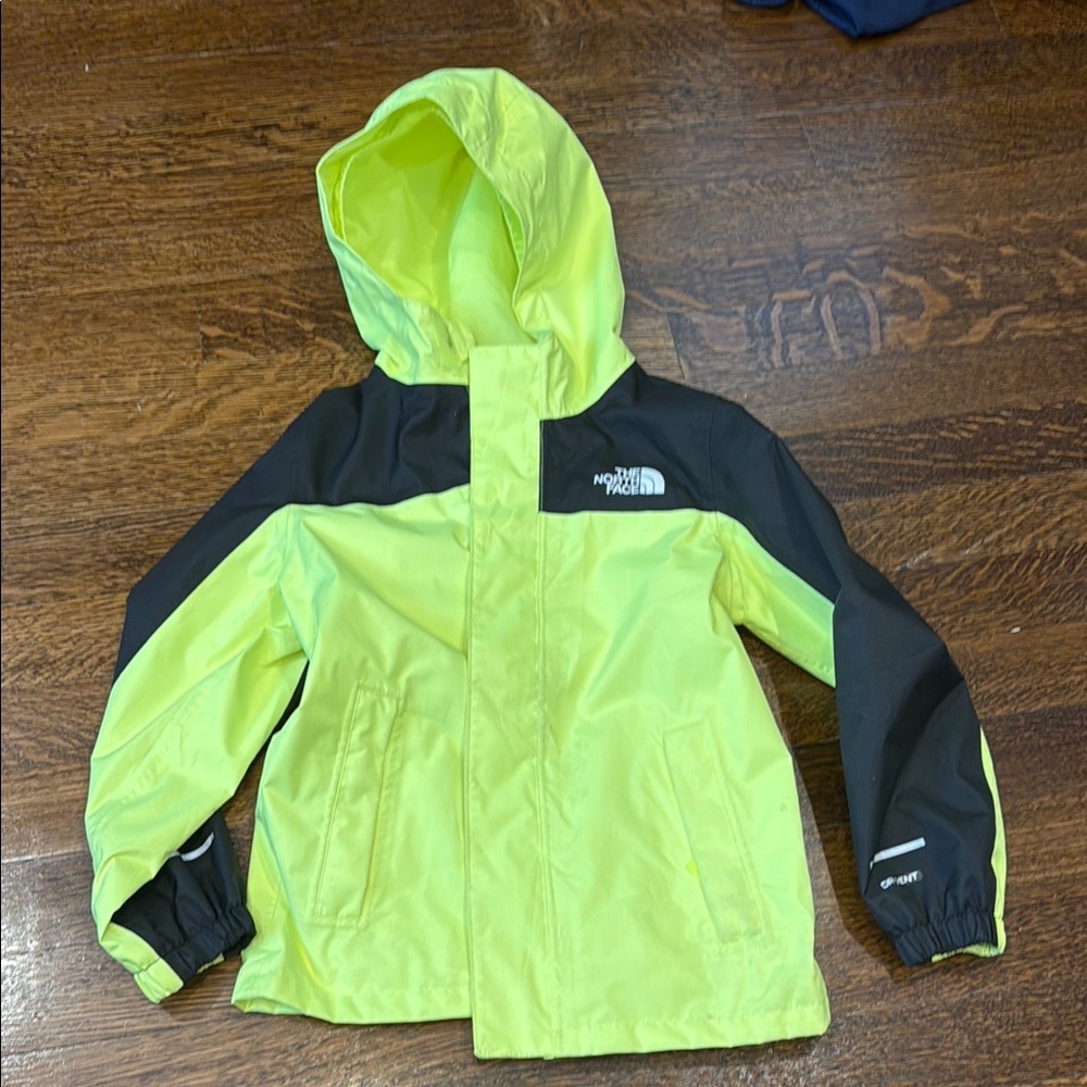 Size 5 The North Face Kids' Color Block Hooded Rain Jacket - Neon Yellow/Black